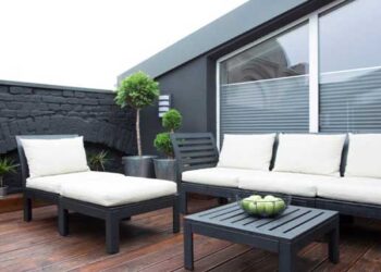 چیدمان تراس کوچک و بزرگ [دیزاین و دکوراسیون تراس آپارتمانی] + ۱۱ ایده