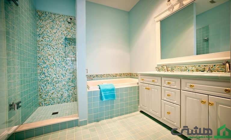 رنگ فیروزهای در سرویس بهداشتی مینیمال