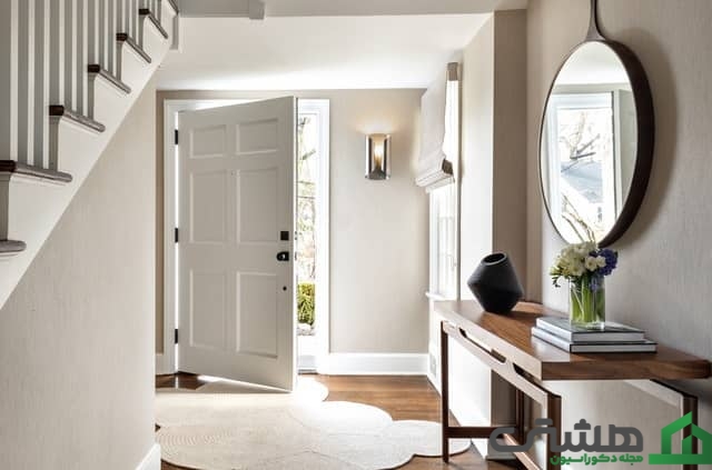 استفاده از آینه با قاب جذاب