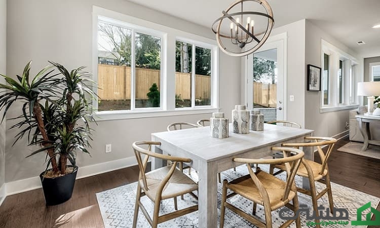 قرار دادن میز ناهارخوری در فضای باز